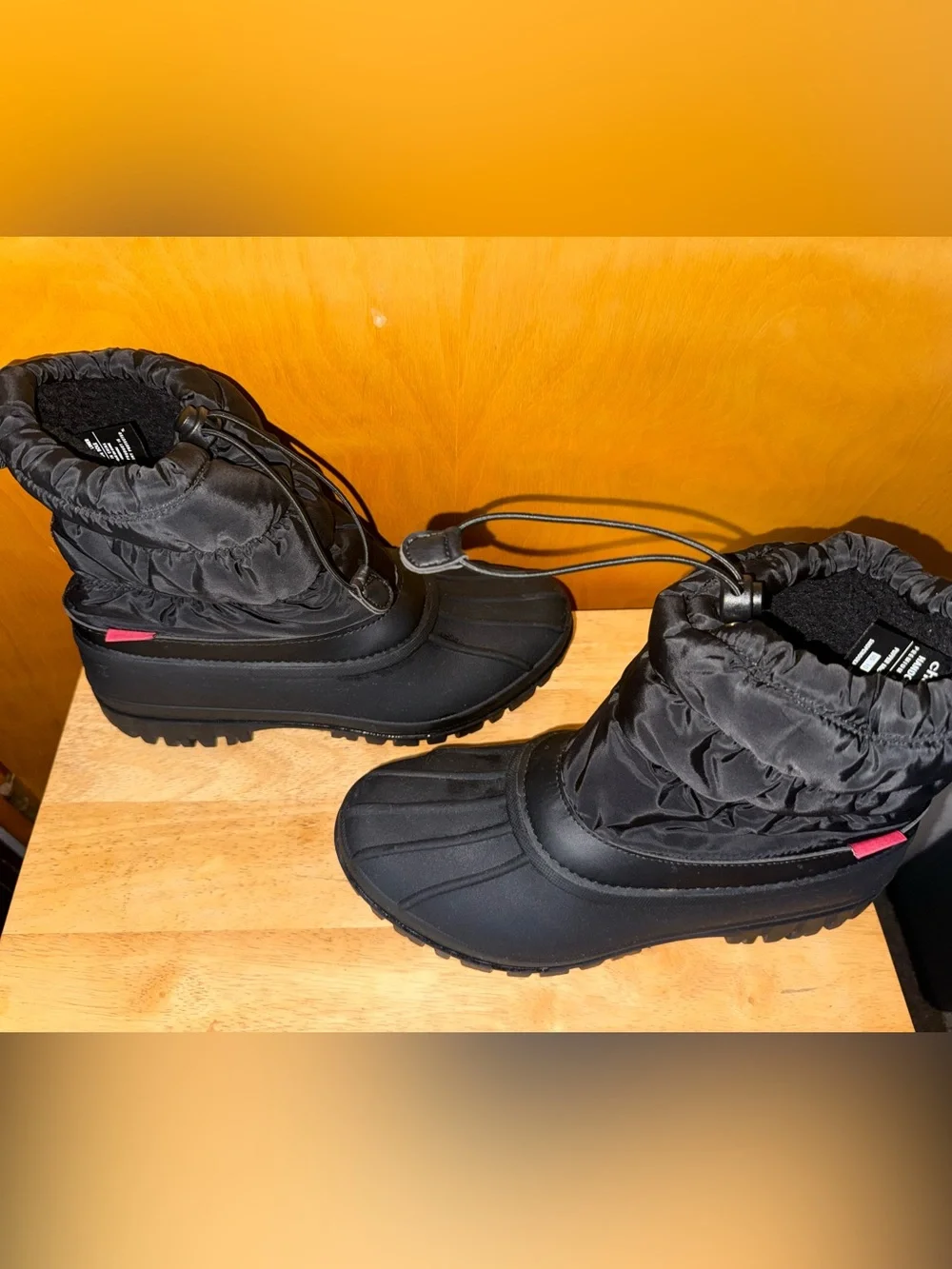 chooka Black Quilted Winter Rain Boots with Toggle